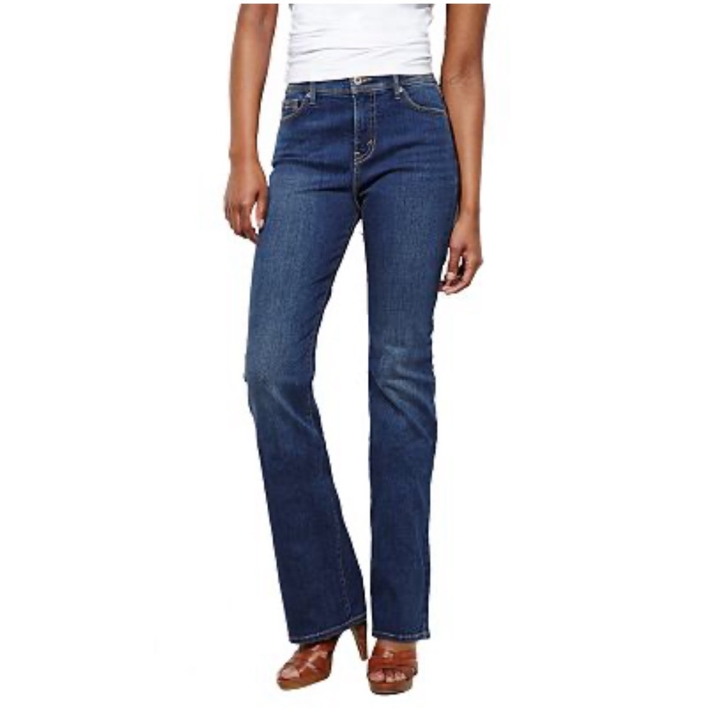 Women's Levi's 512 Perfectly Slimming Bootcut Jeans sized 4 M